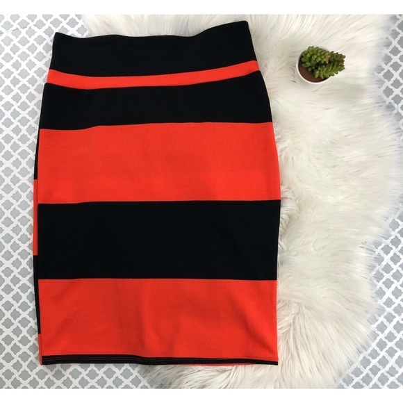 LuLaRoe Dresses & Skirts - Lularoe skirt black and orange stripe NWT